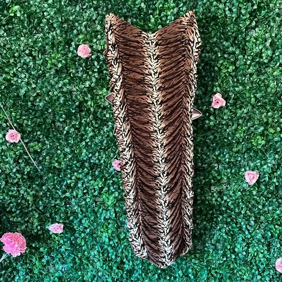 Animalprint Ruched Bodycon Dress - Picture 1 of 3